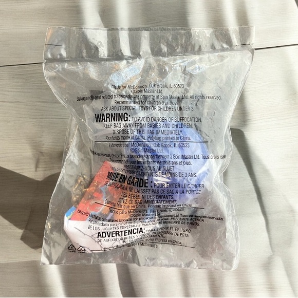 2/$20 NEW IN BAG McDonald's Happy Meal Bakugan Titanium Dragonoid Toy 2011 - Picture 6 of 6